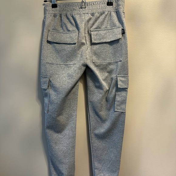 Boys size 10-12 Encrypted track pants like new - Picture 2 of 2
